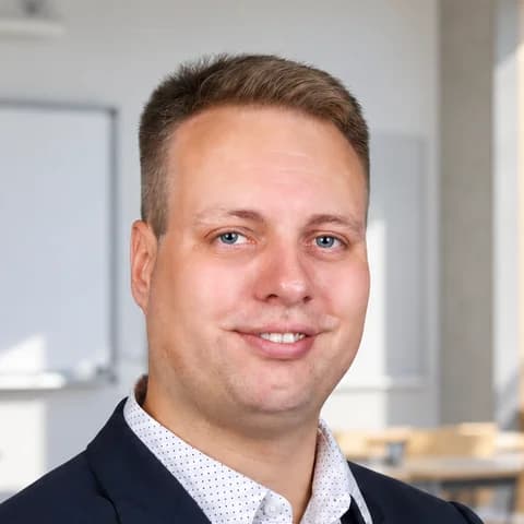 Nils Lappenbusch, Microsoft Certified Trainer